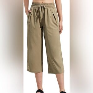 Zuty lightweight wide leg UPF protection capri pants size medium